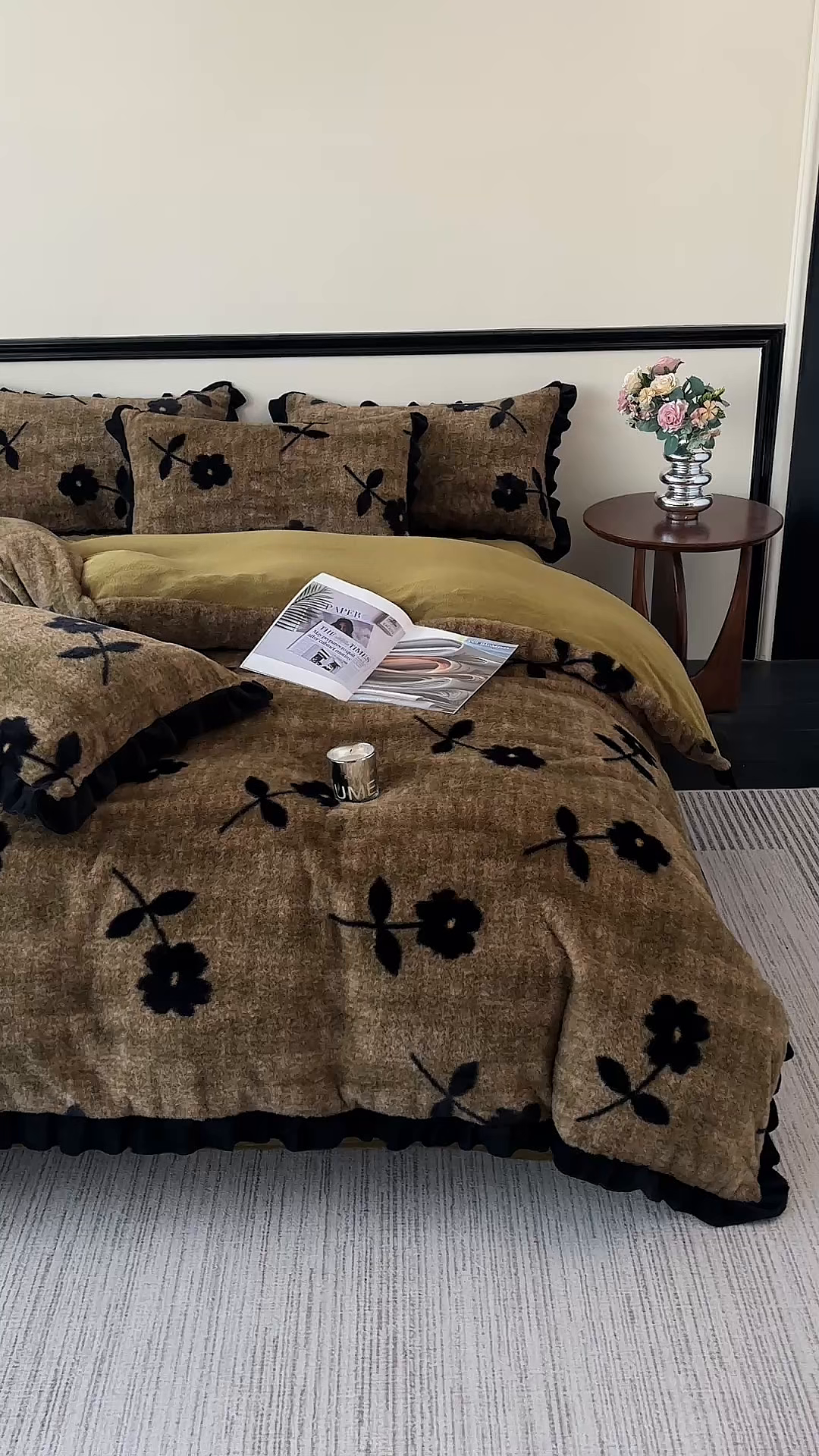 91家纺网 家纺一手货源 找家纺 金艾草 2025新款兔毛法式床单款四件套 繁花咖