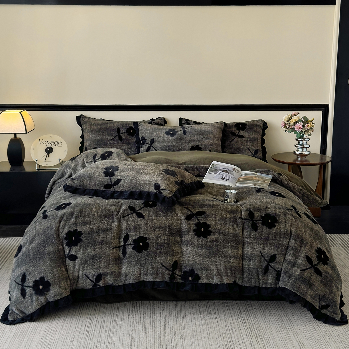 91家纺网 家纺一手货源 找家纺 金艾草 2025新款兔毛法式床单款四件套 繁花灰