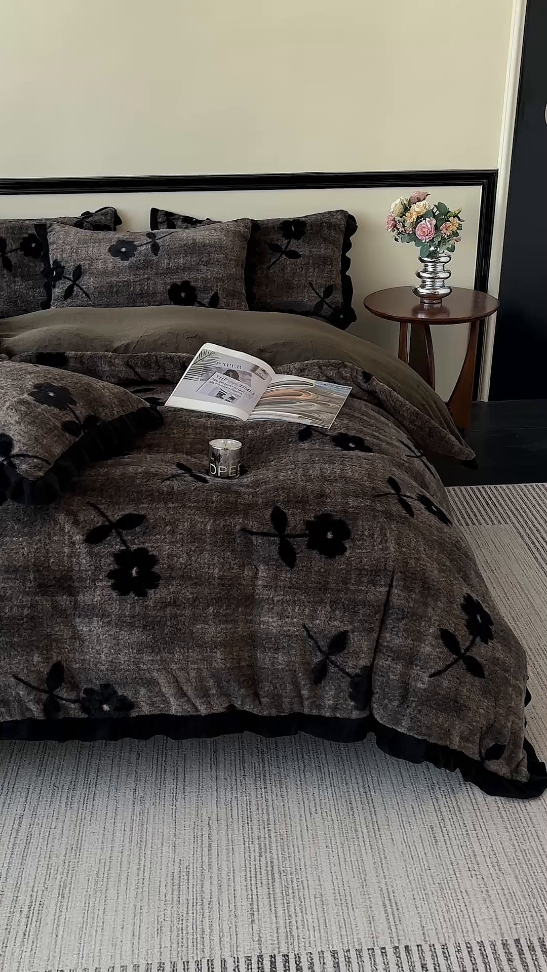 91家纺网 家纺一手货源 找家纺 金艾草 2025新款兔毛法式床单款四件套 繁花灰