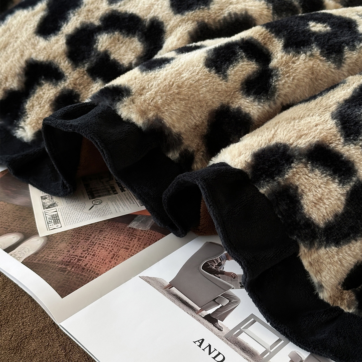 91家纺网 家纺一手货源 找家纺 金艾草 2025新款兔毛法式床单款四件套 豹纹