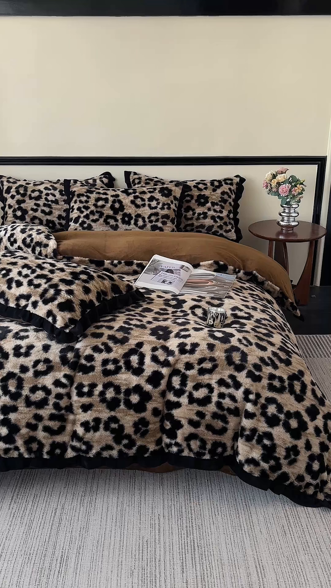 91家纺网 家纺一手货源 找家纺 金艾草 2025新款兔毛法式床单款四件套 豹纹