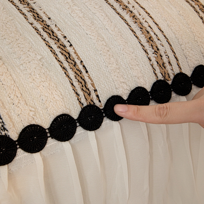 91家纺网 家纺一手货源 找家纺 沐沐家纺 2026新款织织暮圆点沙发巾-场景二 浅咖