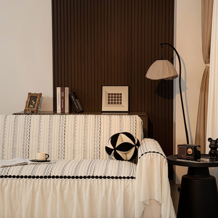 91家纺网 家纺一手货源 找家纺 沐沐家纺 2026新款织织暮圆点沙发巾-场景二 浅灰