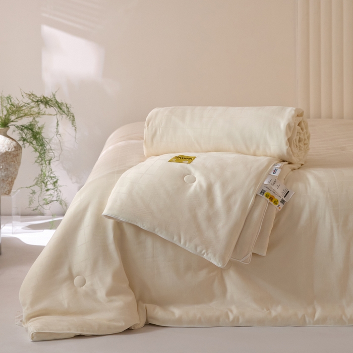 91家纺网 家纺一手货源 找家纺 （总）纪梵茜 2025新款李官奇正品授权优棉提花大豆被二合一拉链子母被芯四季被子