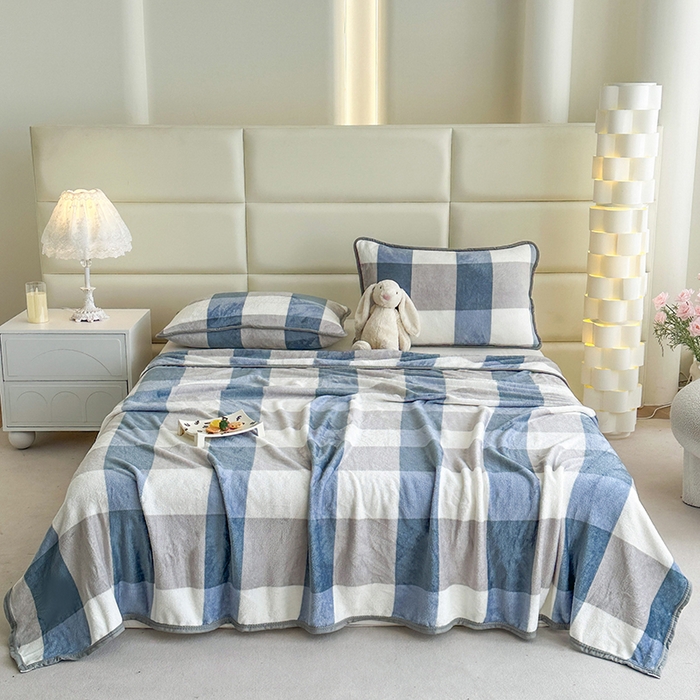 91家纺网 家纺一手货源 找家纺 （总）欧喜璐 2025新款卡通印花加厚牛奶绒多功能毛毯