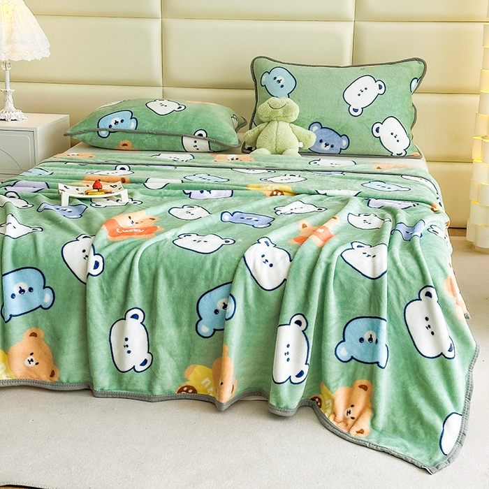 91家纺网 家纺一手货源 找家纺 欧喜璐 2025新款卡通印花加厚牛奶绒多功能毛毯 快乐熊