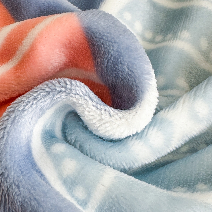 91家纺网 家纺一手货源 找家纺 欧喜璐 2025新款卡通印花加厚牛奶绒多功能毛毯 树叶