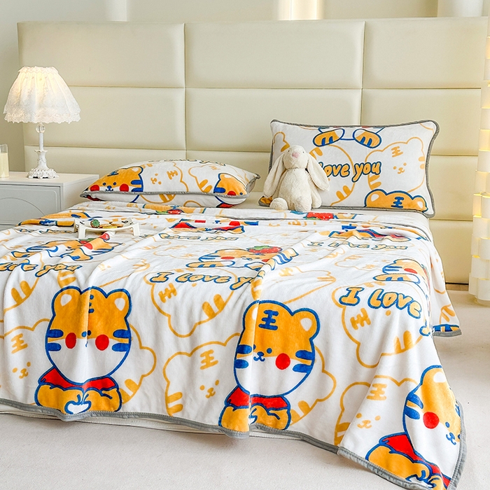 91家纺网 家纺一手货源 找家纺 欧喜璐 2025新款卡通印花加厚牛奶绒多功能毛毯 小老虎