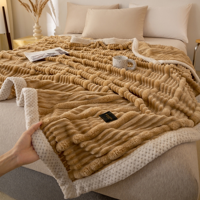 91家纺网 家纺一手货源 找家纺 宜派家纺 2025新款A类兔毛绒子母条毛毯双面云朵绒毛毯宿舍牛奶绒小被毯轻奢时尚加厚保暖盖毯休闲绒毯毯子 暖糖咖