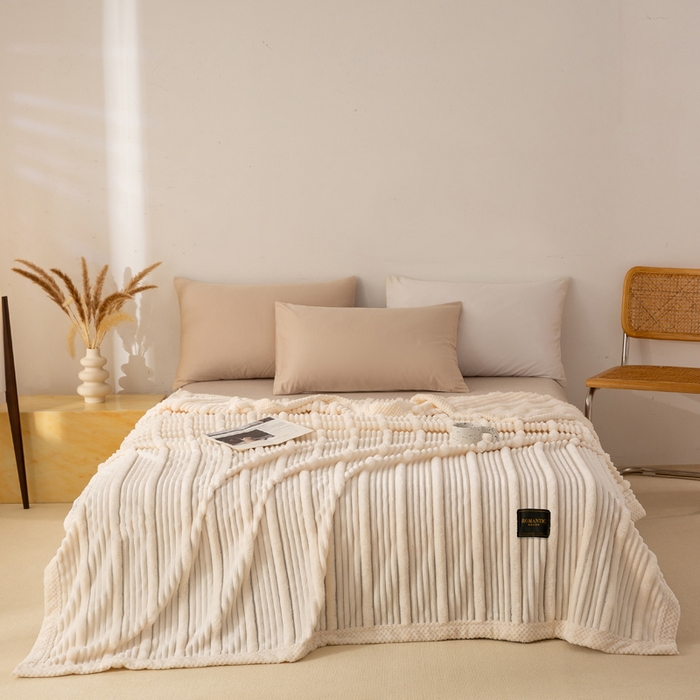 91家纺网 家纺一手货源 找家纺 宜派家纺 2025新款A类兔毛绒子母条毛毯双面云朵绒毛毯宿舍牛奶绒小被毯轻奢时尚加厚保暖盖毯休闲绒毯毯子 云朵白