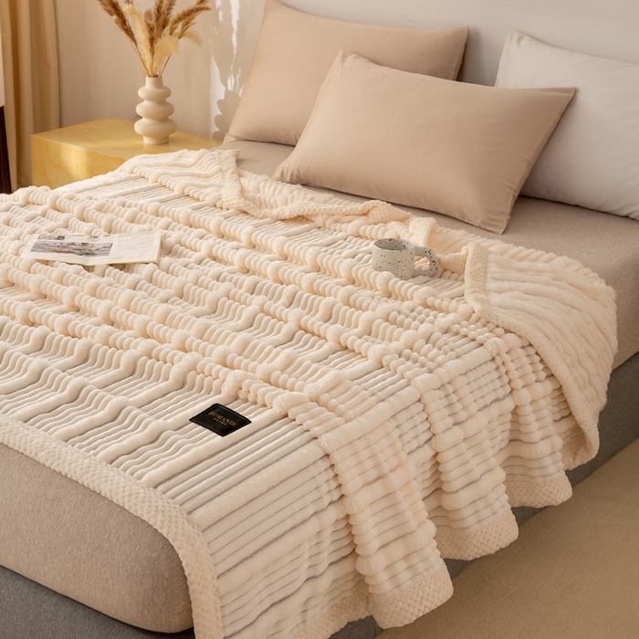 91家纺网 家纺一手货源 找家纺 宜派家纺 2025新款A类兔毛绒子母条毛毯双面云朵绒毛毯宿舍牛奶绒小被毯轻奢时尚加厚保暖盖毯休闲绒毯毯子 云朵白