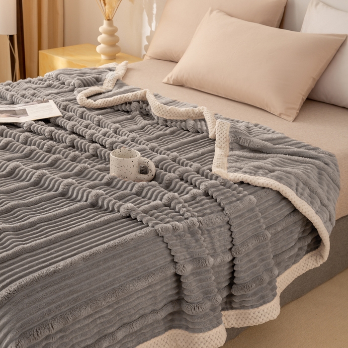 91家纺网 家纺一手货源 找家纺 宜派家纺 2025新款A类兔毛绒子母条毛毯双面云朵绒毛毯宿舍牛奶绒小被毯轻奢时尚加厚保暖盖毯休闲绒毯毯子 高级灰