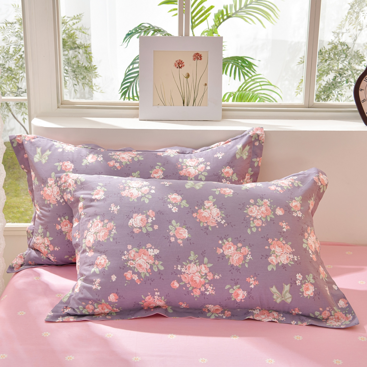 91家纺网 家纺一手货源 找家纺 绘萱家居 2025新款100%全棉床裙款斜纹印花四件套 紫霞仙子