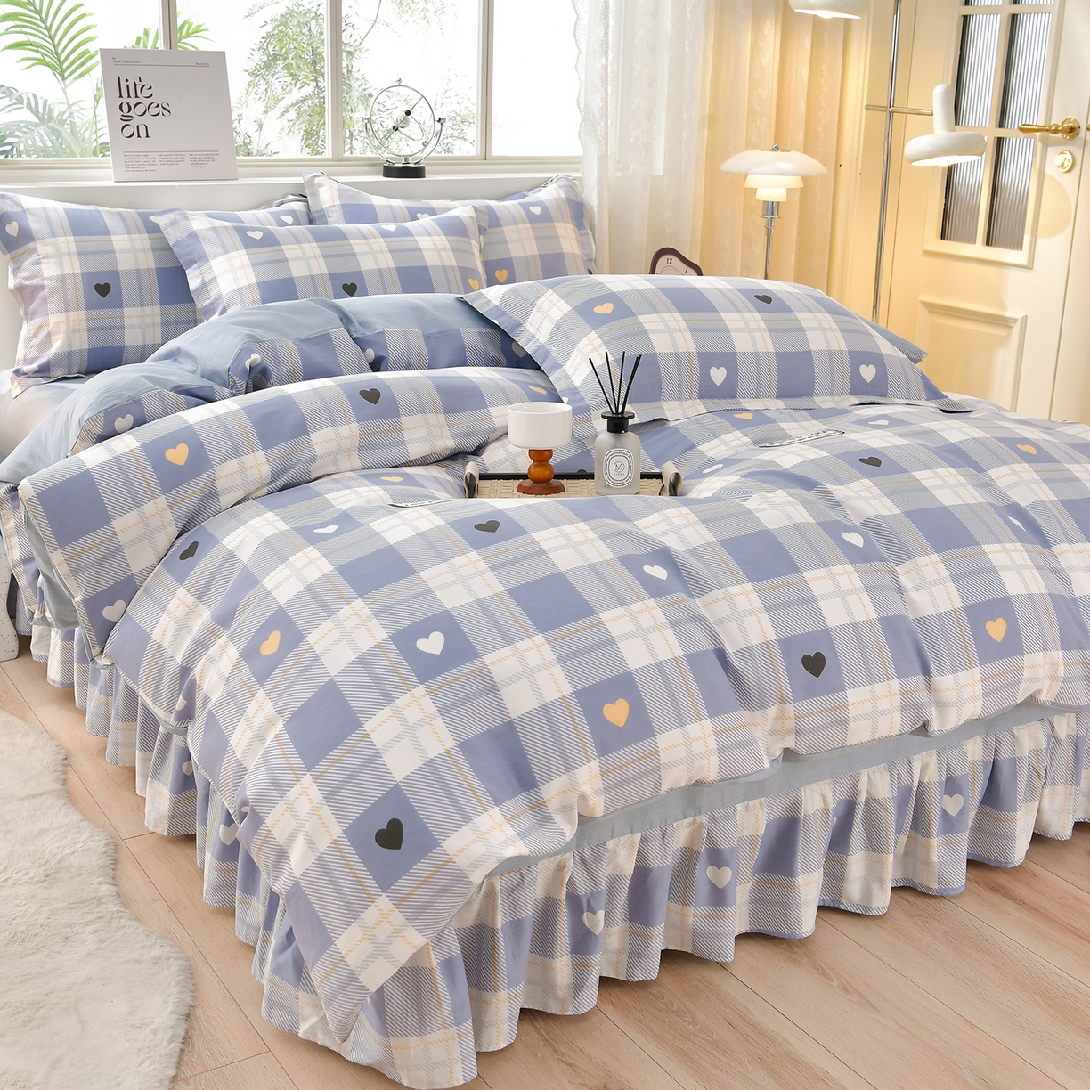 91家纺网 家纺一手货源 找家纺 绘萱家居 2025新款100%全棉床裙款斜纹印花四件套 青春格调