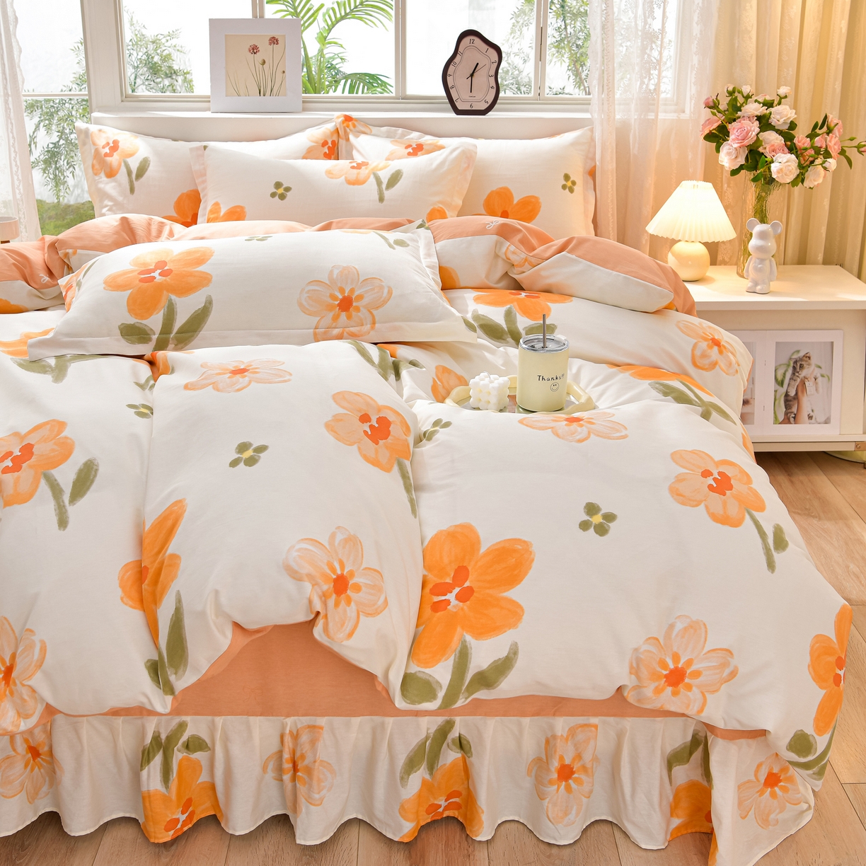 91家纺网 家纺一手货源 找家纺 绘萱家居 2025新款100%全棉床裙款斜纹印花四件套 情意绵绵