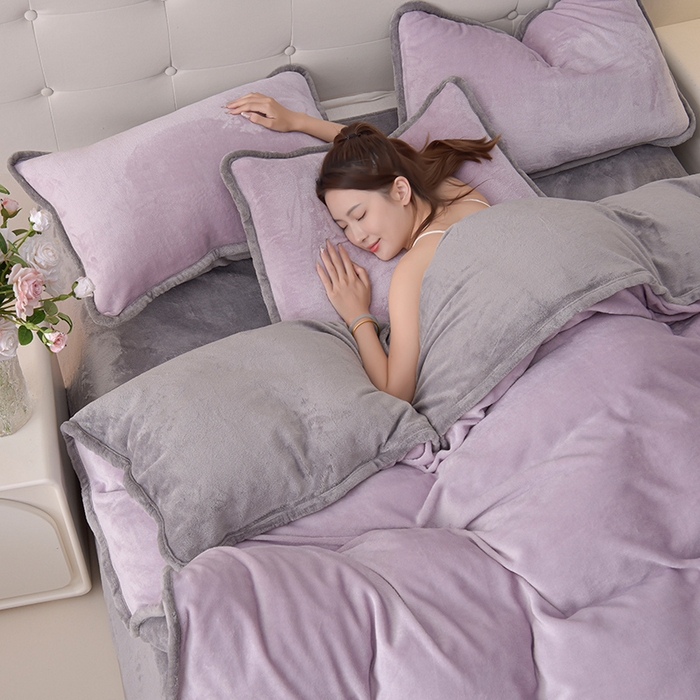 91家纺网 家纺一手货源 找家纺 云恋家纺 加厚牛奶绒四件套简约双面加绒被套罩床单双人家用冬季法兰绒--简约款 简约-紫拼灰