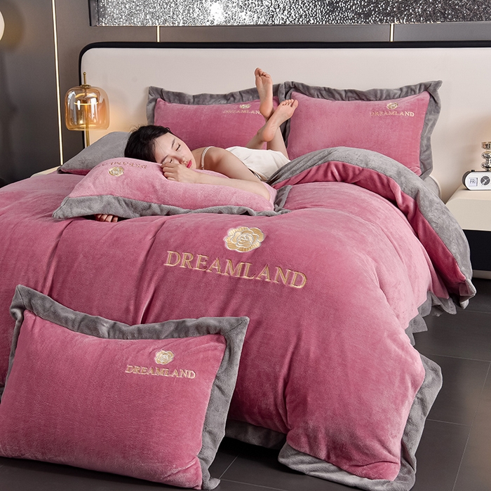 91家纺网 家纺一手货源 找家纺 （总）云恋家纺 2025新款加厚刺绣牛奶绒四件套--梦想款