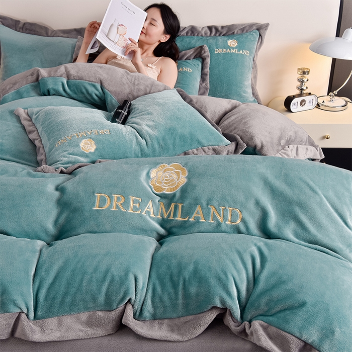 91家纺网 家纺一手货源 找家纺 （总）云恋家纺 2025新款加厚刺绣牛奶绒四件套--梦想款