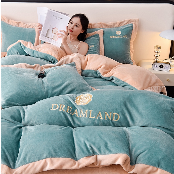 91家纺网 家纺一手货源 找家纺 （总）云恋家纺 2025新款加厚刺绣牛奶绒四件套--梦想款