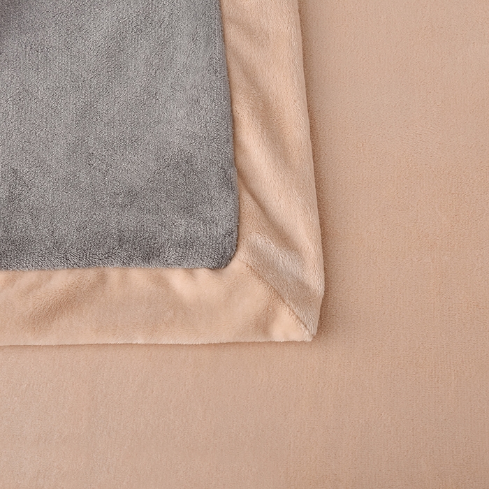 91家纺网 家纺一手货源 找家纺 云恋家纺 2025新款加厚刺绣牛奶绒四件套--梦想款 梦想-灰拼金