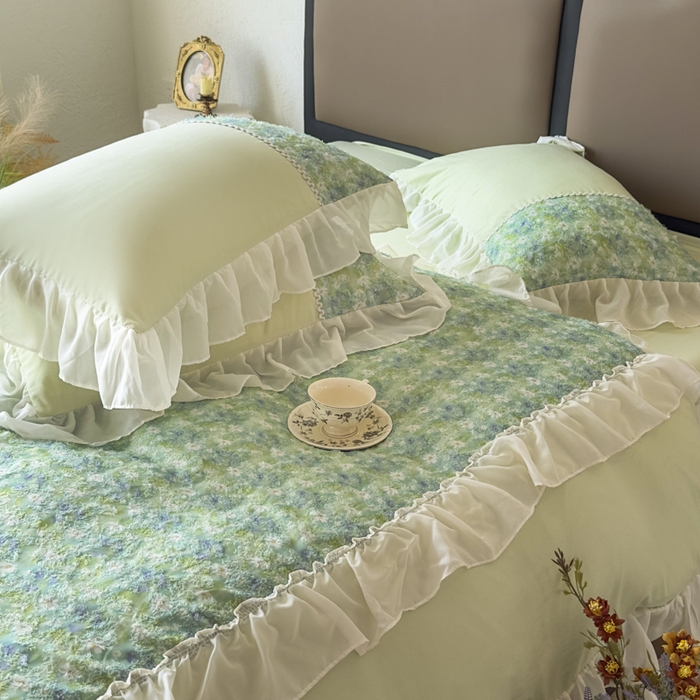 91家纺网 家纺一手货源 找家纺 鼎丰家纺 2025新款法式高定雪纺花边四件套（提供买家秀） 绿野雏语-浅绿