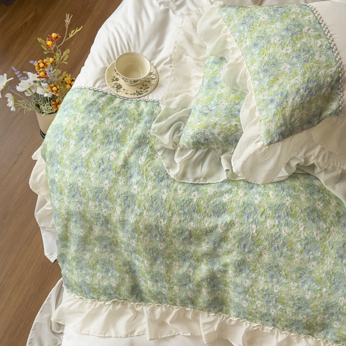 91家纺网 家纺一手货源 找家纺 鼎丰家纺 2025新款法式高定雪纺花边四件套（提供买家秀） 绿野雏语-奶白