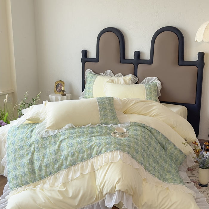 91家纺网 家纺一手货源 找家纺 鼎丰家纺 2025新款法式高定雪纺花边四件套（提供买家秀） 绿野雏语-米色