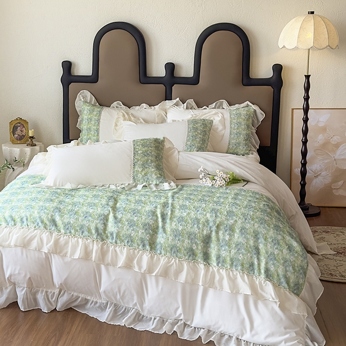 91家纺网 家纺一手货源 找家纺 鼎丰家纺 2025新款法式高定雪纺花边四件套（提供买家秀） 绿野雏语-奶白