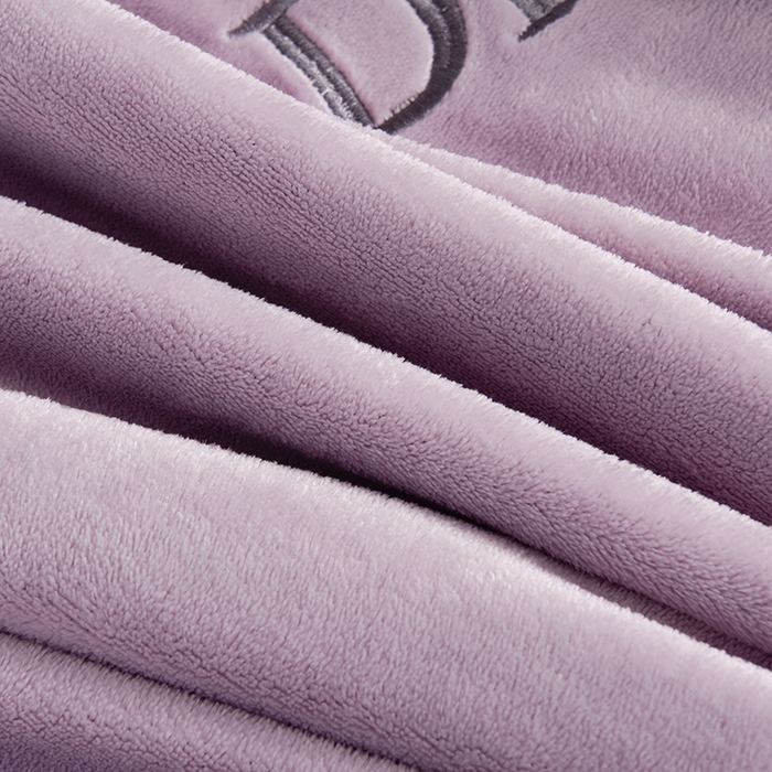 91家纺网 家纺一手货源 找家纺 云恋家纺 2025新款加厚刺绣牛奶绒四件套--梦想款 梦想-紫拼灰