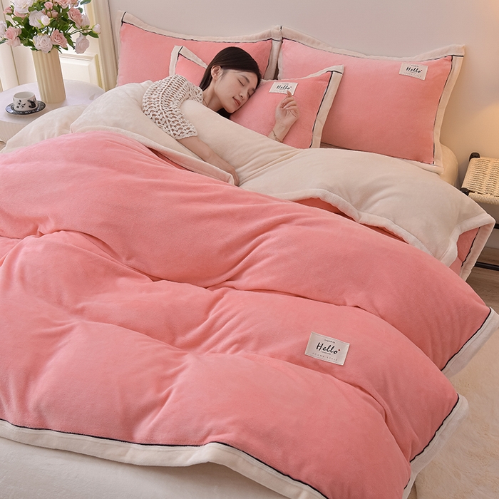91家纺网 家纺一手货源 找家纺 云恋家纺 纯色双面绒牛奶绒床上用品四件套加厚绒法兰绒床笠被套罩床单双人 青春-粉拼米