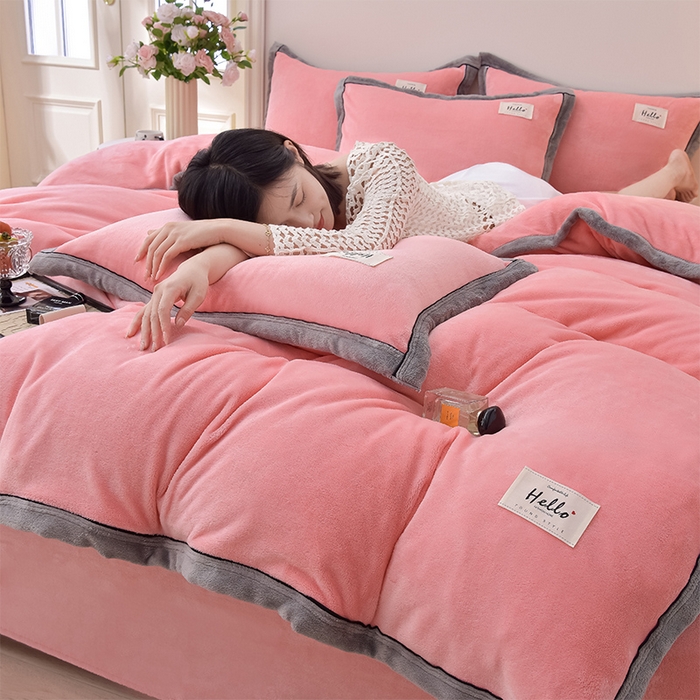 91家纺网 家纺一手货源 找家纺 云恋家纺 纯色双面绒牛奶绒床上用品四件套加厚绒法兰绒床笠被套罩床单双人 青春-粉色