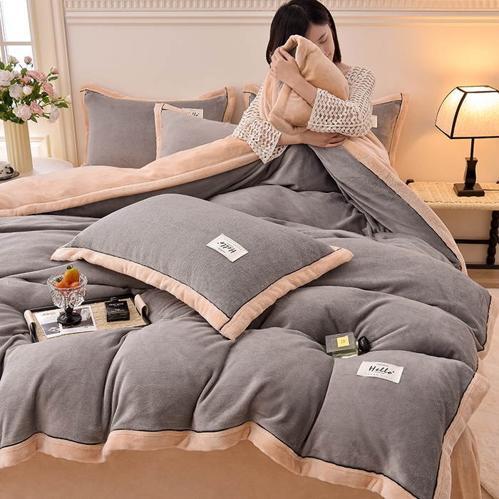 91家纺网 家纺一手货源 找家纺 云恋家纺 纯色双面绒牛奶绒床上用品四件套加厚绒法兰绒床笠被套罩床单双人 青春-灰拼金