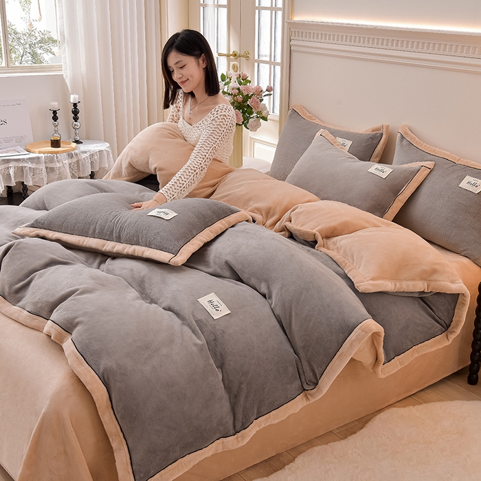 91家纺网 家纺一手货源 找家纺 云恋家纺 纯色双面绒牛奶绒床上用品四件套加厚绒法兰绒床笠被套罩床单双人 青春-灰拼金