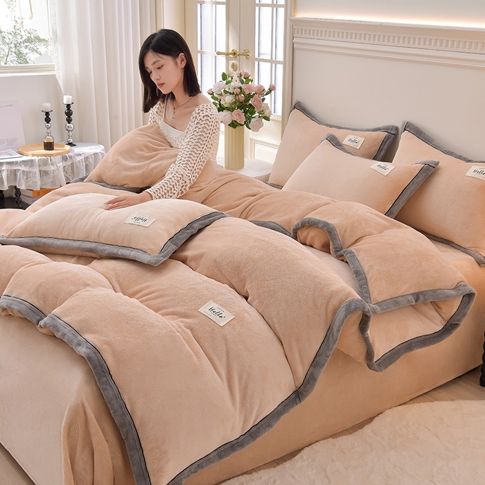 91家纺网 家纺一手货源 找家纺 云恋家纺 纯色双面绒牛奶绒床上用品四件套加厚绒法兰绒床笠被套罩床单双人 青春-金色
