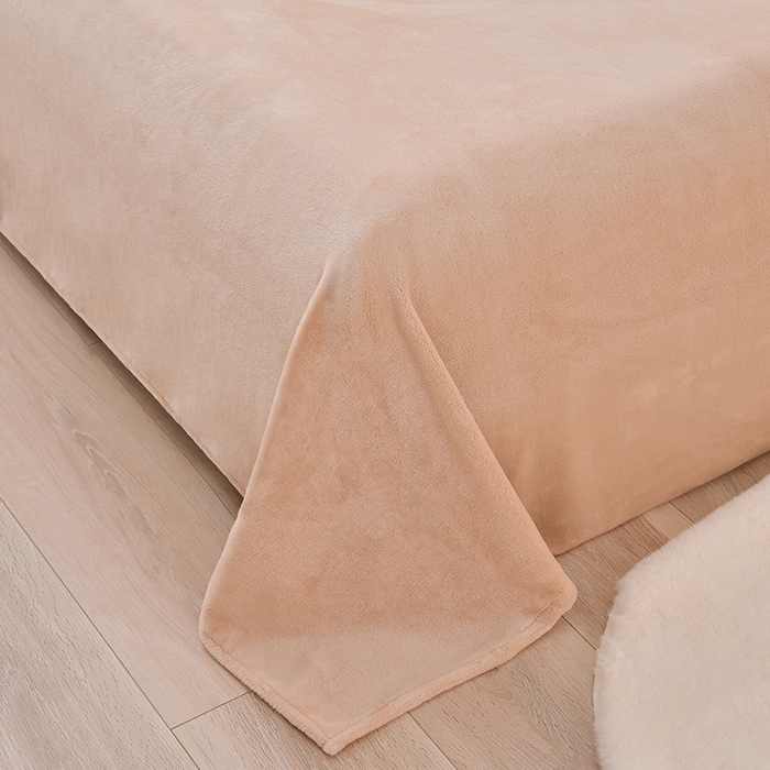 91家纺网 家纺一手货源 找家纺 云恋家纺 纯色双面绒牛奶绒床上用品四件套加厚绒法兰绒床笠被套罩床单双人 青春-米拼金