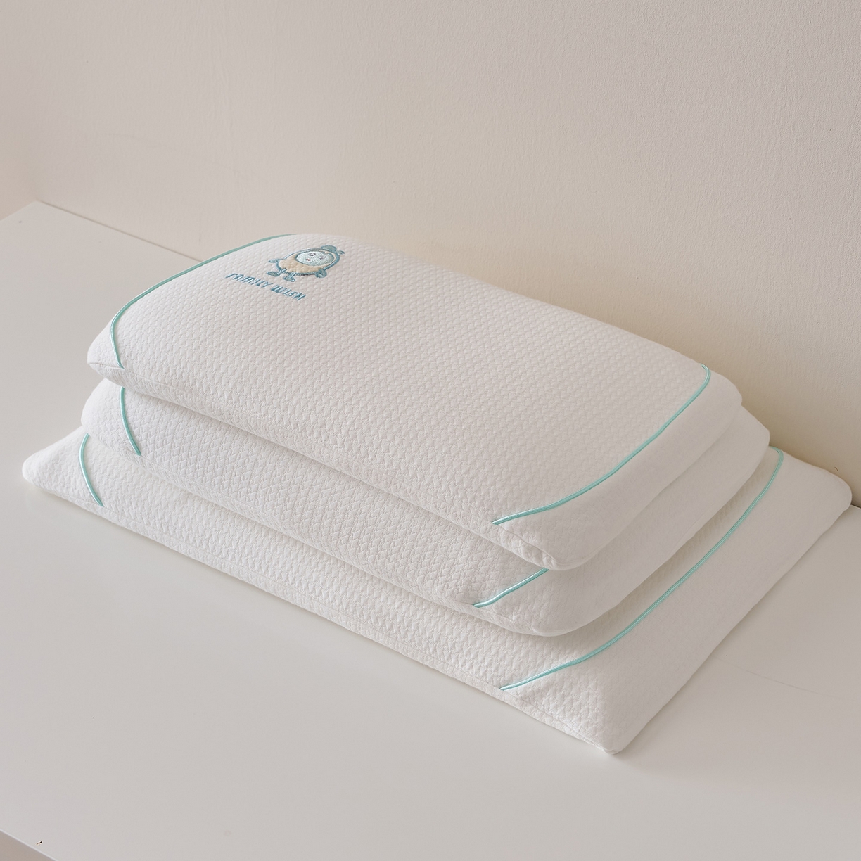 91家纺网 家纺一手货源 找家纺 鼎盛乳胶 2025新款蛋仔面包生物基枕头枕芯 蓝