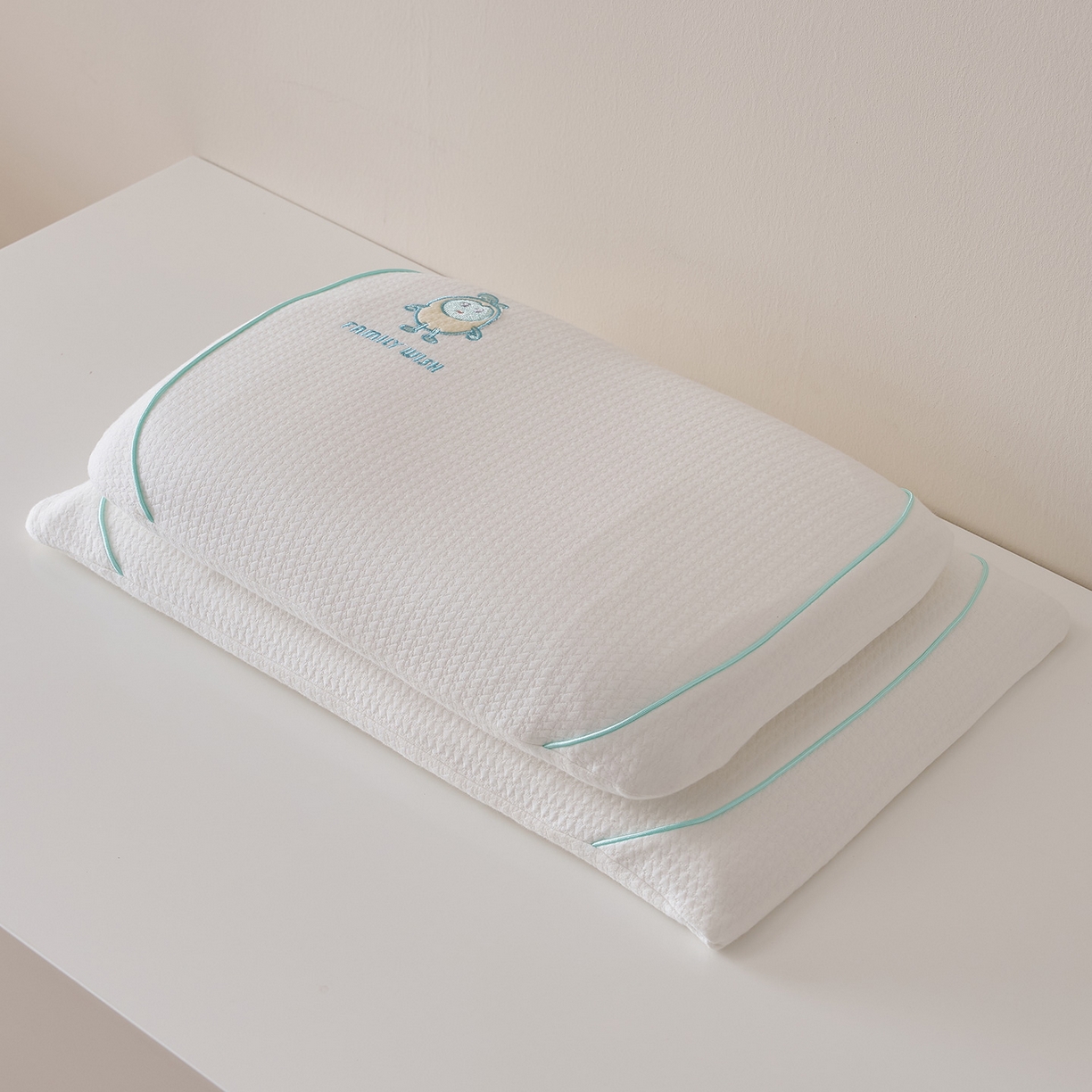 91家纺网 家纺一手货源 找家纺 鼎盛乳胶 2025新款蛋仔面包生物基枕头枕芯 蓝