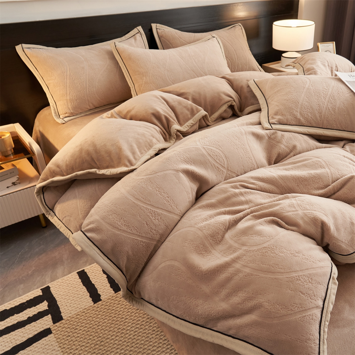 91家纺网 家纺一手货源 找家纺 （总）恒爱家纺 2025新款牛奶绒纯色烂花四件套