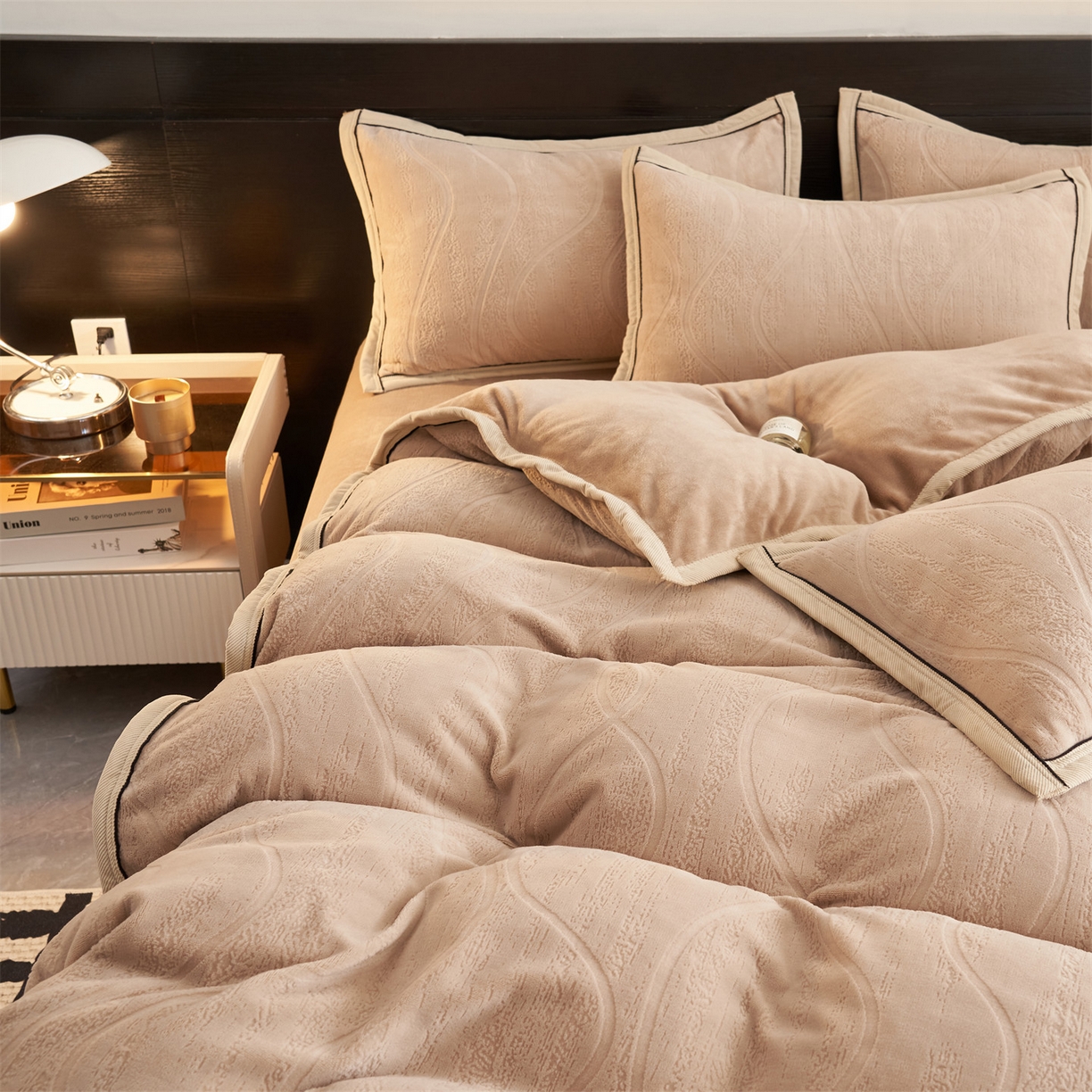 91家纺网 家纺一手货源 找家纺 （总）恒爱家纺 2025新款牛奶绒纯色烂花四件套