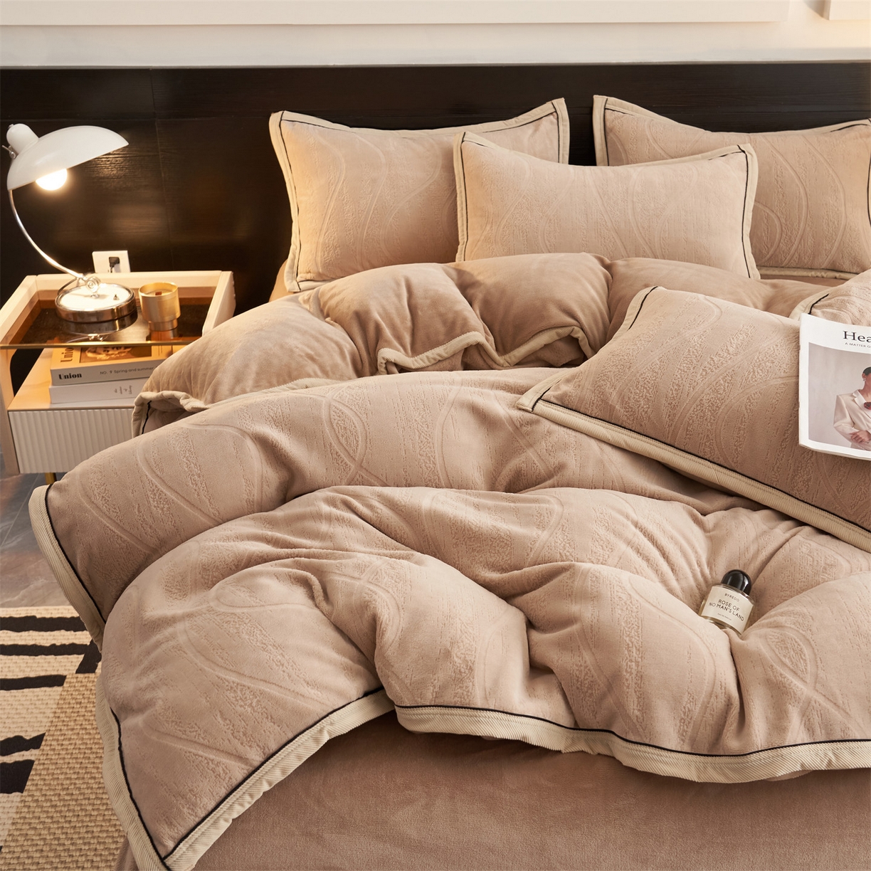 91家纺网 家纺一手货源 找家纺 （总）恒爱家纺 2025新款牛奶绒纯色烂花四件套