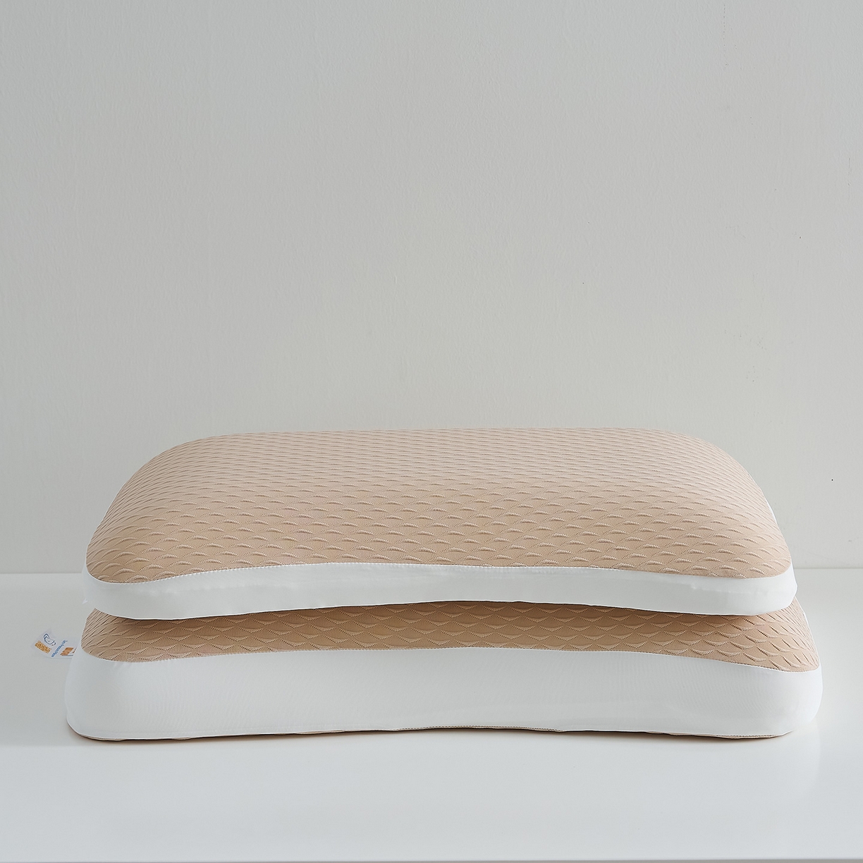 91家纺网 家纺一手货源 找家纺 鼎盛乳胶 2025新款炫彩生物基枕头枕芯 桔