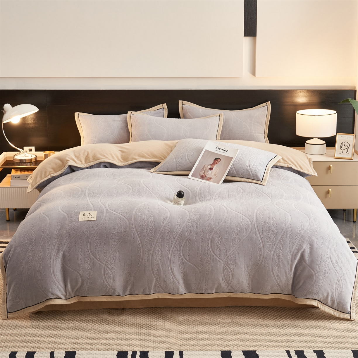 91家纺网 家纺一手货源 找家纺 恒爱家纺 2025新款牛奶绒纯色烂花四件套 卡曼-绅士灰