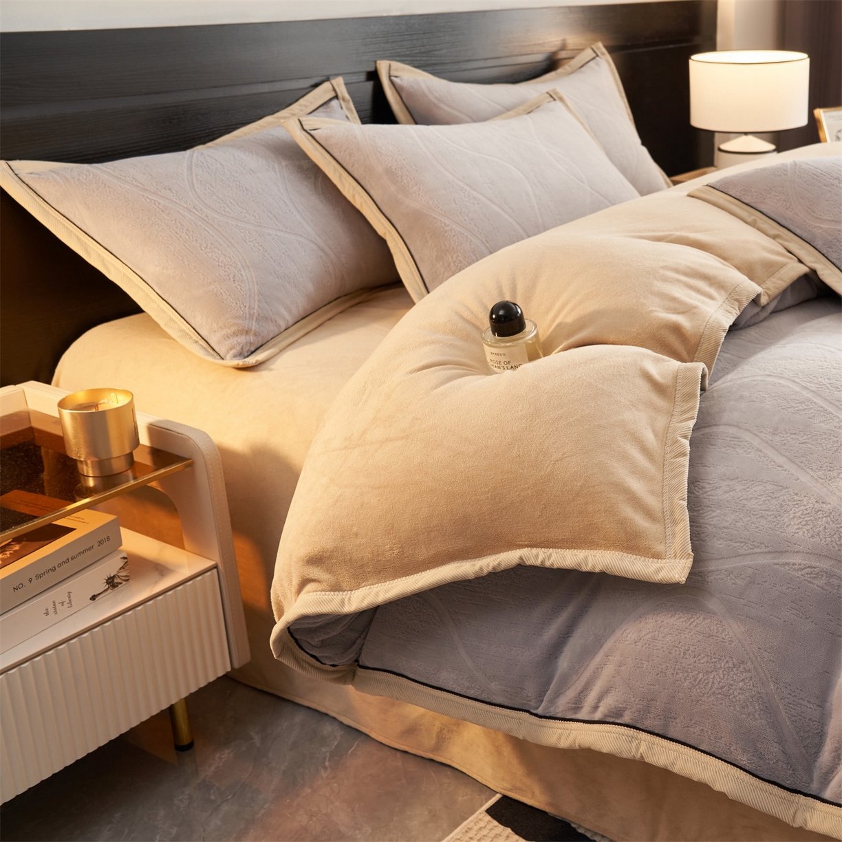 91家纺网 家纺一手货源 找家纺 恒爱家纺 2025新款牛奶绒纯色烂花四件套 卡曼-绅士灰