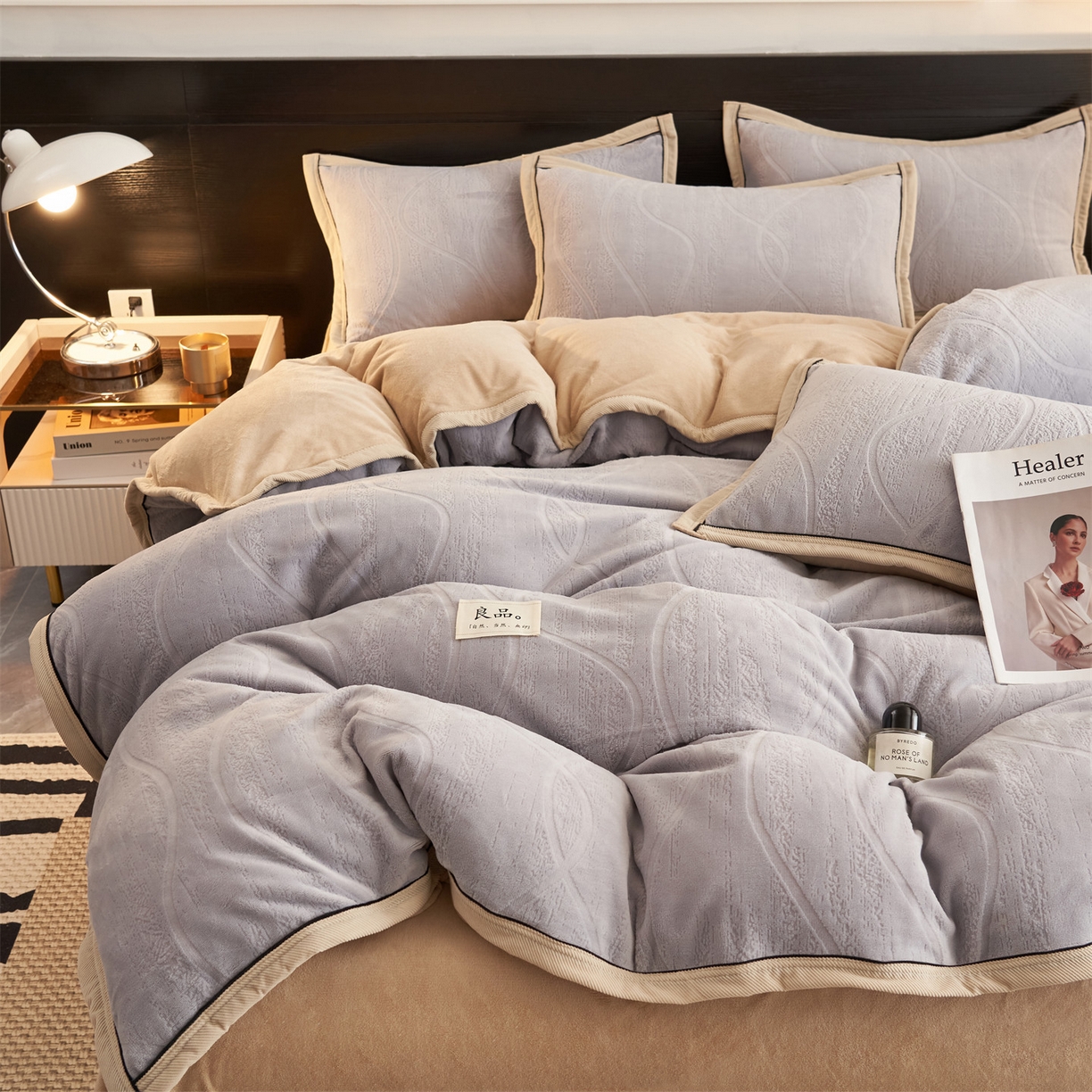 91家纺网 家纺一手货源 找家纺 恒爱家纺 2025新款牛奶绒纯色烂花四件套 卡曼-绅士灰