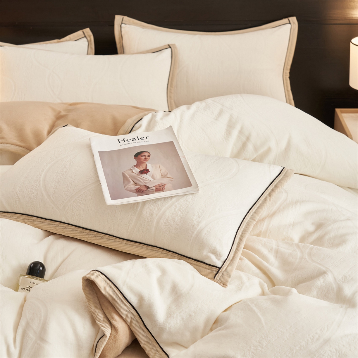 91家纺网 家纺一手货源 找家纺 恒爱家纺 2025新款牛奶绒纯色烂花四件套 卡曼-象牙白