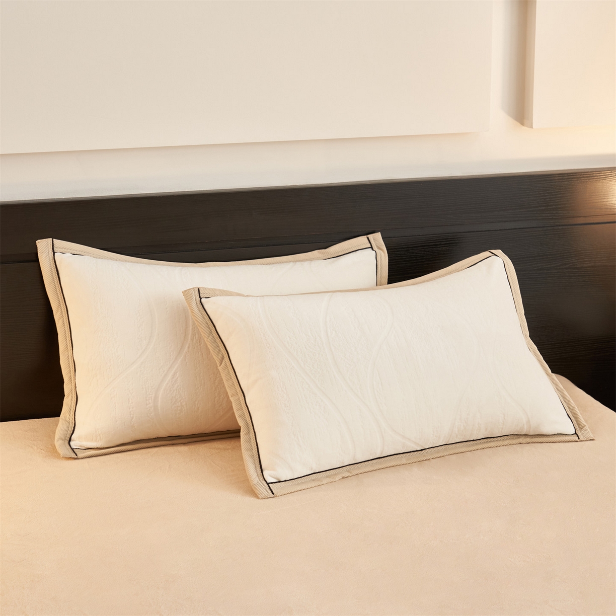 91家纺网 家纺一手货源 找家纺 恒爱家纺 2025新款牛奶绒纯色烂花四件套 卡曼-象牙白