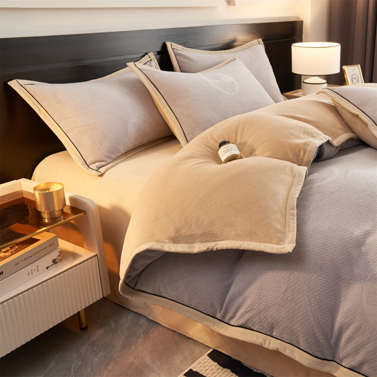 91家纺网 家纺一手货源 找家纺 恒爱家纺 2025新款牛奶绒纯色烂花四件套 郁金香-灰