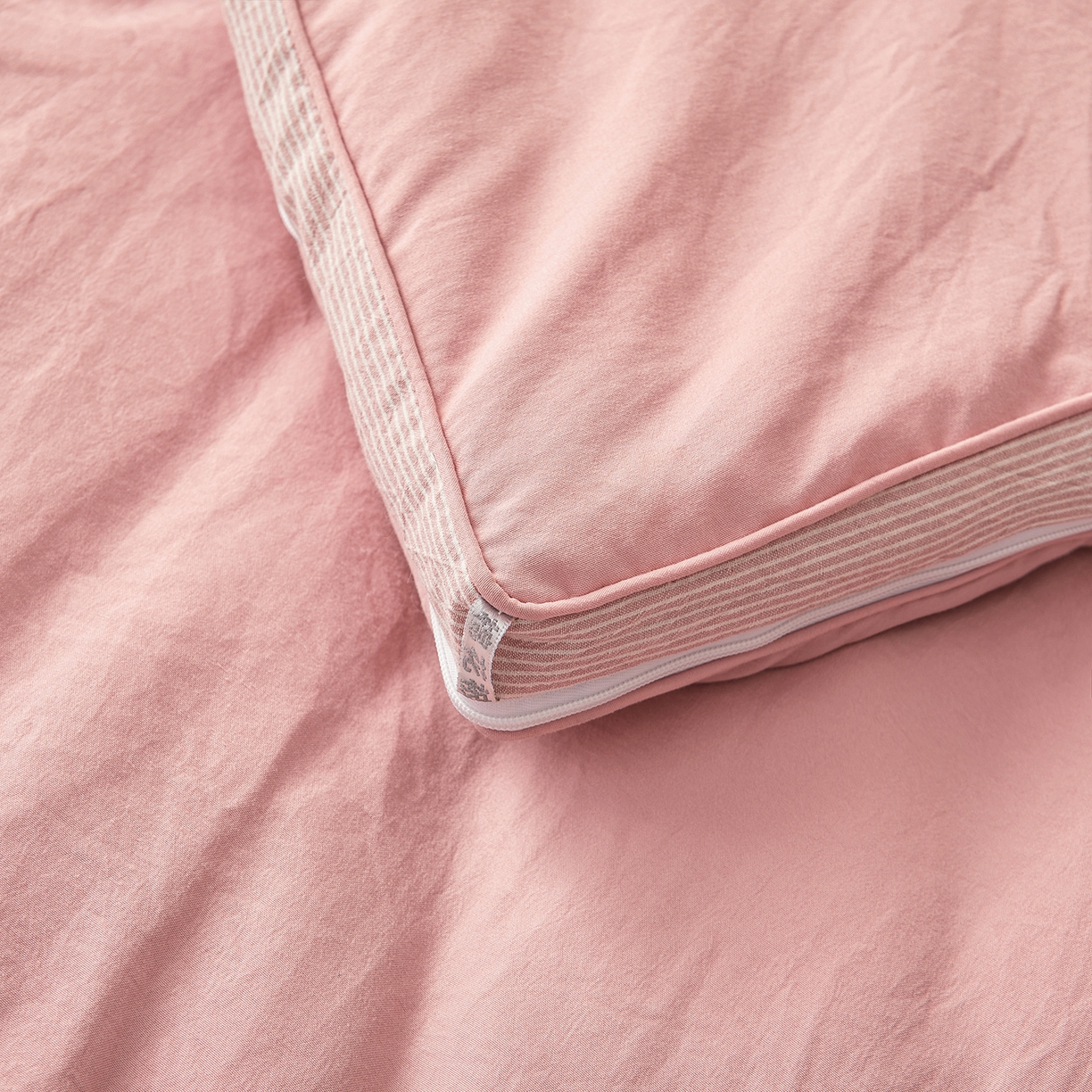 91家纺网 家纺一手货源 找家纺 逸居家纺 2025新款A类水洗棉立体边新疆棉花被子母被 新疆棉花子母被 温柔粉