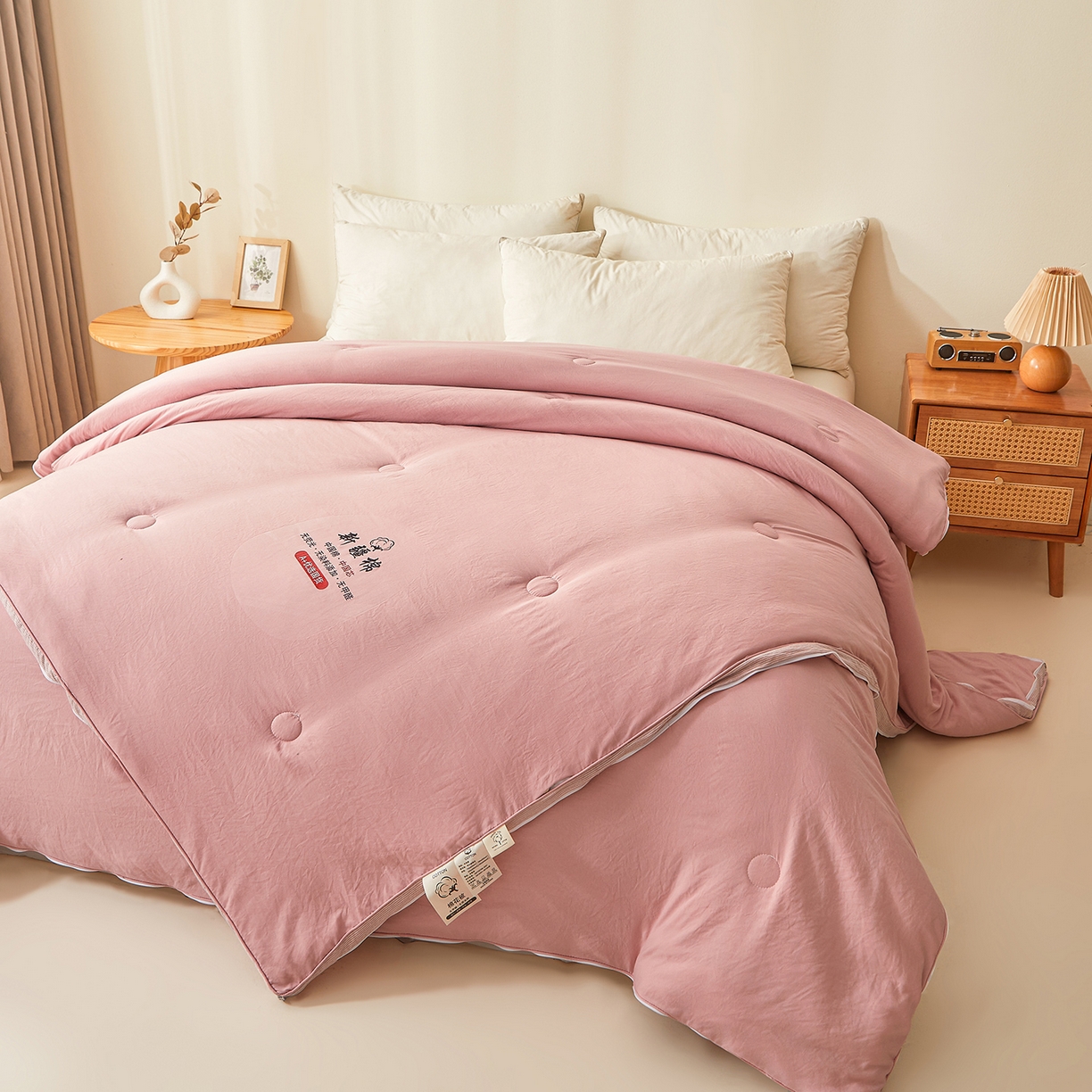 91家纺网 家纺一手货源 找家纺 逸居家纺 2025新款A类水洗棉立体边新疆棉花被子母被 新疆棉花子母被 温柔粉