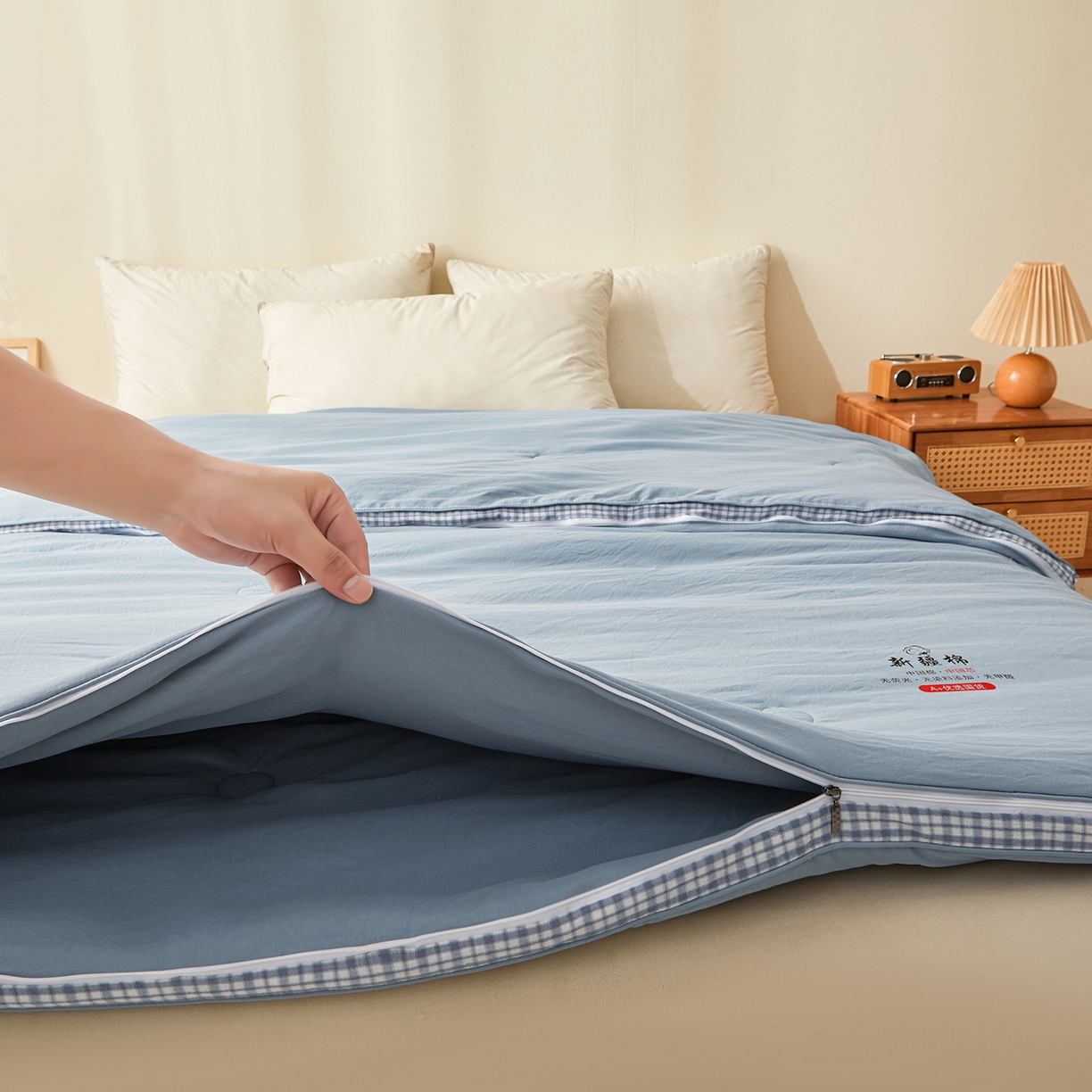 91家纺网 家纺一手货源 找家纺 逸居家纺 2025新款A类水洗棉立体边新疆棉花被子母被 新疆棉花子母被 纯净蓝